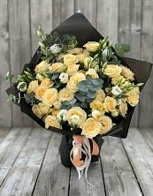 Букет цветов из:  Розы и Лизиантусы в Мескер-Юрте