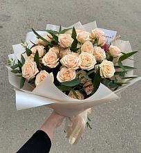 Букет Кремовые розы Латте в Мескер-Юрте