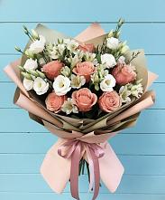 Букет цветов из:  Розы, Альстромерии и Лизиантусы в Мескер-Юрте