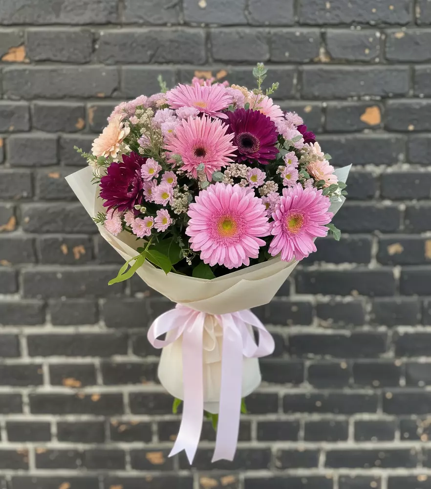 Букет цветов из: Герберы и Хризантемы в Мескер-Юрте