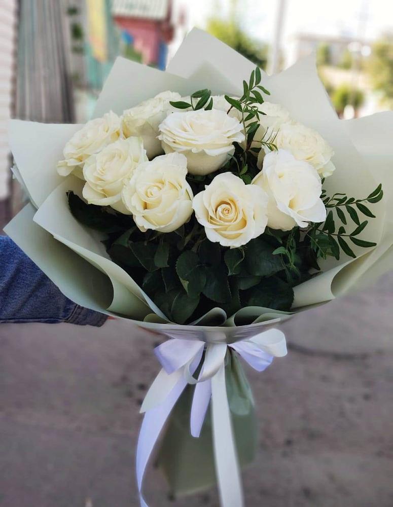 Букет Белые розы Проуд в Мескер-Юрте