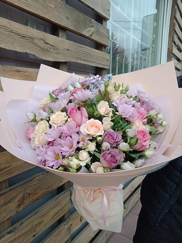 Букет цветов из: Розы и Хризантемы в Мескер-Юрте