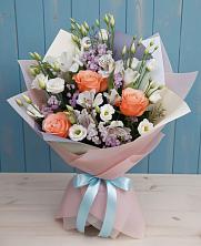 Букет цветов из:  Лизиантусы, Розы, Альстромерии и Гипсофила в Мескер-Юрте