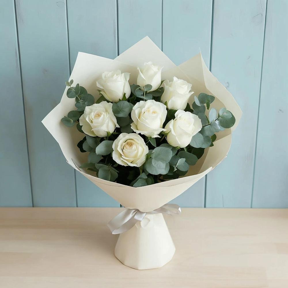Букет Белые розы в Эвкалипте в Мескер-Юрте