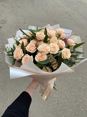 Букет Кремовые розы Латте в Мескер-Юрте