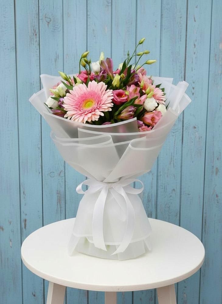 Букет цветов из: Герберы, Альстромерии и Лизиантусы в Мескер-Юрте