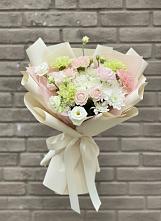 Букет цветов из:  Гвоздики, Розы, Лизиантусы и Хризантемы в Мескер-Юрте