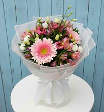 Букет цветов из:  Герберы, Альстромерии и Лизиантусы в Мескер-Юрте