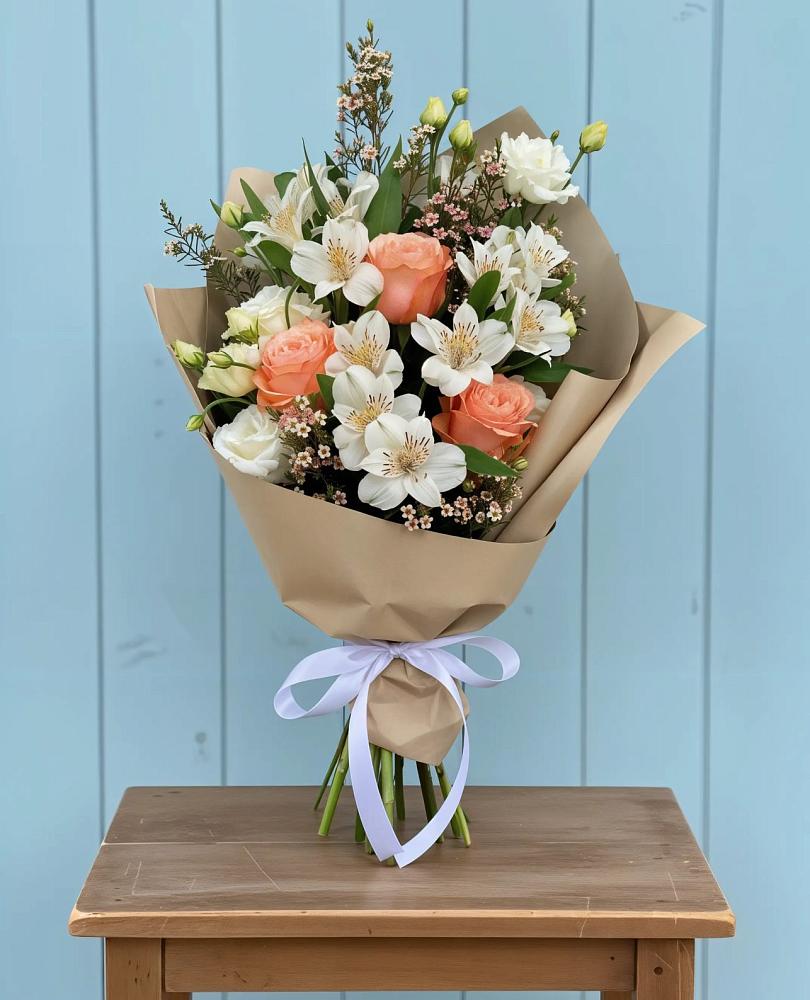 Букет цветов из: Альстромерии, Лизиантусы, Розы и Хризантемы в Мескер-Юрте